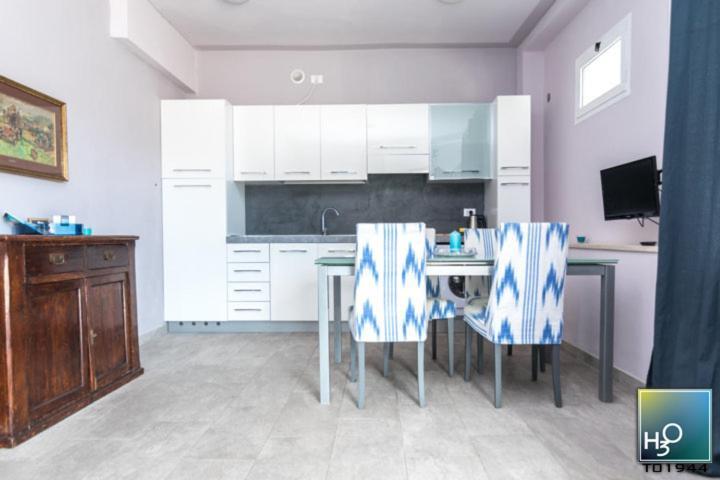 דסנזאנו דל גארדה H3O Lago Di Garda חדר תמונה